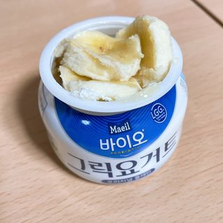 매일바이오 그릭요거트 오리지널 플레인 4개, 로스터리 커피믹스 4개 — 5점을 준 리뷰어가 2021년 12월 올린 사용 사진