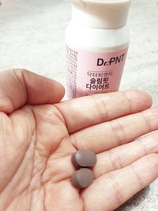 닥터피엔티 [Dr.PNT] 하루 2알로 건강한 다이어트! 한겨울에도 체지방만 쏙~ 슬림핏 다이어트 — 5점을 준 리뷰어가 2023년 3월 올린 사용 사진