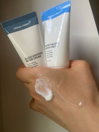 더마포레스트 마데카소사이드 리페어 크림,  모이스처라이징 아쿠아크림 — 5점을 준 리뷰어가 2021년 8월 올린 사용 사진