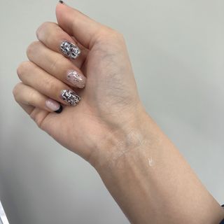 러브모아 향수 고체향수 승무원 고체향수 바르는 향수 니치향수 도손 우드세이지 앤 씨솔트 — 4.5점을 준 리뷰어가 2023년 1월 올린 사용 사진