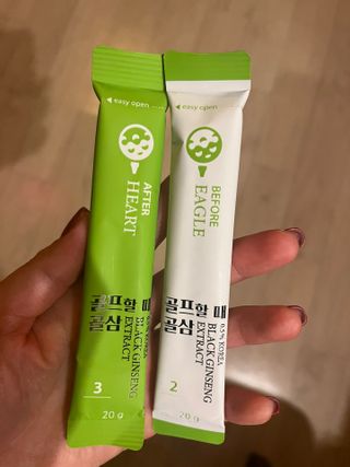 블랙37 골프할 때 골삼 흑삼젤리스틱 20g x 10포 — 4.5점을 준 리뷰어가 2022년 4월 올린 사용 사진