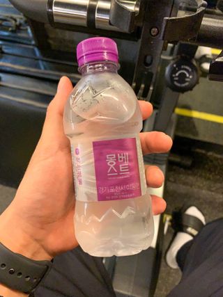 몽베스트 [MONTBEST] 330mL 20병 — 5점을 준 리뷰어가 2021년 10월 올린 사용 사진