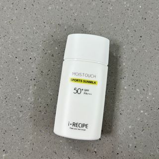 아이레시피 모이스트터치 스포츠 선밀크 50ml (SPF50+ PA+++) — 5점을 준 리뷰어가 2023년 5월 올린 사용 사진