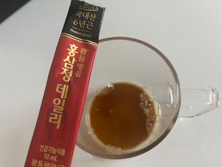 광동생활건강 광동 명품 홍삼정데일리 10mL x 30포 — 5점을 준 리뷰어가 2023년 4월 올린 사용 사진