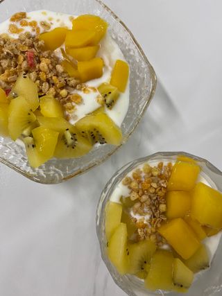 돌 MF[Dole] 파인애플컵/망고컵/복숭아컵 198g 6입X1박스 (맛 1가지 랜덤 발송) — 4.5점을 준 리뷰어가 2024년 5월 올린 사용 사진