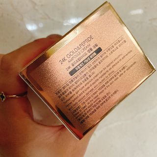 아이앤립 / EYENLIP 아이앤립 24K 골드 N 펩타이드 앰플 크림 — 5점을 준 리뷰어가 2021년 5월 올린 사용 사진