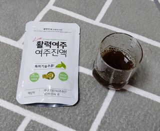 참유원 특허제조 활력 여주진액 여주즙 50포 — 5점을 준 리뷰어가 2022년 1월 올린 사용 사진