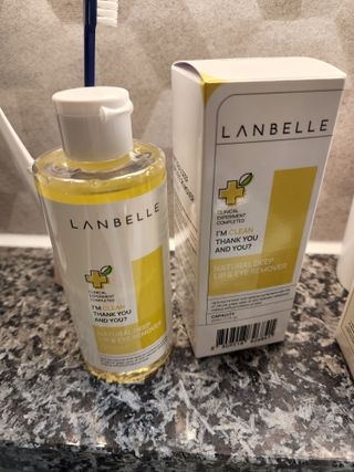 랑벨 내츄럴 딥 립앤아이 리무버 210ml — 5점을 준 리뷰어가 2022년 6월 올린 사용 사진
