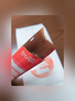 [인디닥터] 타이탄 BCAA 프로틴 젤리스틱 — 5점을 준 리뷰어가 2022년 5월 올린 사용 사진