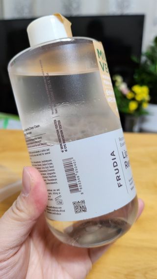 [후르디아] 눈시림없는 올영 립앤아이 리무버 — 5점을 준 리뷰어가 2024년 1월 올린 사용 사진