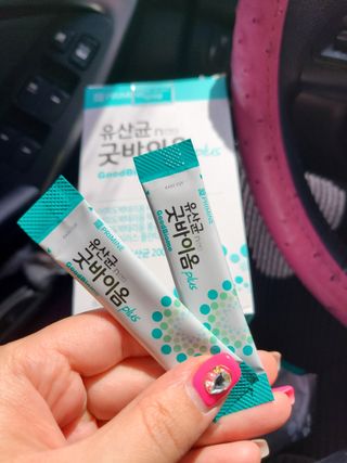 프리마인 유산균 국가지정연구소 선정, 살아있는 생유산균 200억 마리의 힘. 유산균n굿바이옴플러스 — 5점을 준 리뷰어가 2021년 9월 올린 사용 사진