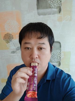 씨알푸드 건강기능식품 6년근 홍삼 함유, 바로먹는 홍삼바 30g 12개입 — 5점을 준 리뷰어가 2022년 3월 올린 사용 사진
