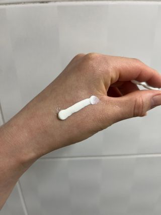 바노바기 코스메틱 바노바기 밀크씨슬 리페어 시카 선스크린 플러스 50ml — 5점을 준 리뷰어가 2023년 3월 올린 사용 사진