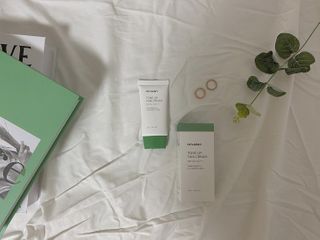 아르비엔 순한성분 비건 무기자차 톤업선크림 — 5점을 준 리뷰어가 2021년 1월 올린 사용 사진