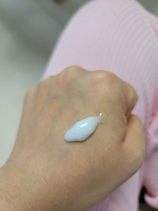 랑벨 수퍼내츄럴 아쿠아 수딩 크림 100ml — 5점을 준 리뷰어가 2022년 4월 올린 사용 사진
