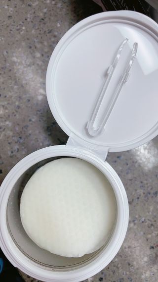 랑벨 비타 에너지 잡티 앰플 패드 65매 (투명하고 밝은 얼굴 광채패드) — 1점을 준 리뷰어가 2022년 6월 올린 사용 사진