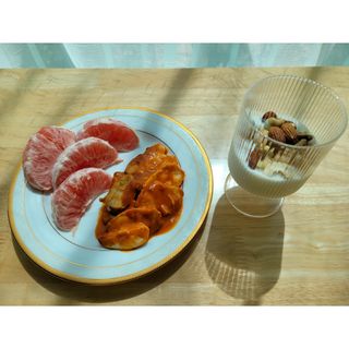 굽네몰 [굽네] 소스가 맛있는 닭가슴살 슬라이스 4종 — 4.5점을 준 리뷰어가 2021년 4월 올린 사용 사진