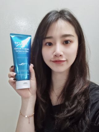 [헤어플러스] 아쿠아본드 수분샴푸/트리트먼트/크림에센스/오일에센스 4종 SET — 5점을 준 리뷰어가 2021년 7월 올린 사용 사진
