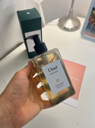 테이크어샤워 구매평)우붓 바디워시 Ubud BODY WASH 250ML — 5점을 준 리뷰어가 2025년 9월 올린 사용 사진