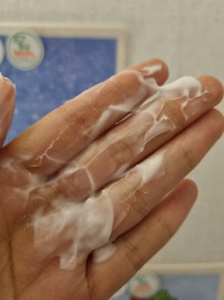 멈칫(MUMCHIT) 멜팅 바디로션 — 5점을 준 리뷰어가 2022년 1월 올린 사용 사진