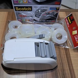 3M 스카치 원터치 테이프 디스펜서 커터기 오렌지/블랙 + 초강력 다용도 테이프 8매 — 5점을 준 리뷰어가 2024년 4월 올린 사용 사진