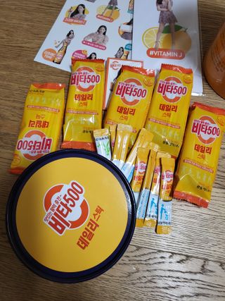 광동생활건강 [광동] 제니비타민C 비타500데일리스틱 180포+제니등신대+제니스티커 — 5점을 준 리뷰어가 2021년 12월 올린 사용 사진
