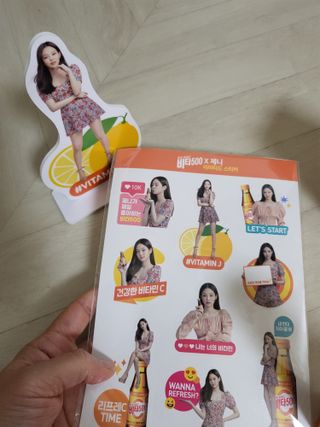 [광동제약] 비타500데일리스틱 50포 & 비타500구미 1개 — 5점을 준 리뷰어가 2021년 12월 올린 사용 사진