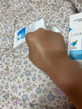 랑벨 수퍼내츄럴 아쿠아 수딩 크림 100ml — 4점을 준 리뷰어가 2022년 6월 올린 사용 사진