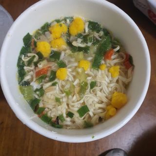 NISSIN 닛신 컵누들  4종 - 씨푸드오리지날, 씨푸드 스파이시, 씨푸드 커리, 씨푸드 XO소스 — 5점을 준 리뷰어가 2022년 2월 올린 사용 사진