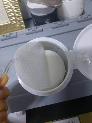 랑벨 비타 에너지 잡티 앰플 패드 65매 (투명하고 밝은 얼굴 광채패드) — 5점을 준 리뷰어가 2022년 6월 올린 사용 사진