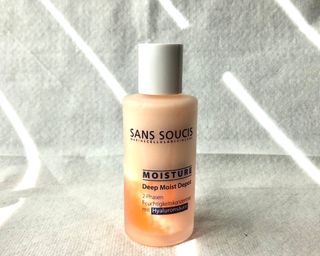 산수시 데포 세럼 수분 물광 비타민 에센스 50ml 기초화장품 — 4.5점을 준 리뷰어가 2021년 7월 올린 사용 사진