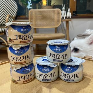 매일바이오 그릭요거트 오리지널 플레인 4개, 로스터리 커피믹스 4개 — 4.5점을 준 리뷰어가 2021년 12월 올린 사용 사진