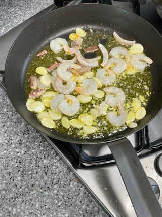 마에스트로 엑스트라버진 올리브 유 마에스트로 엑스트라버진 스페인 올리브유 — 5점을 준 리뷰어가 2022년 5월 올린 사용 사진