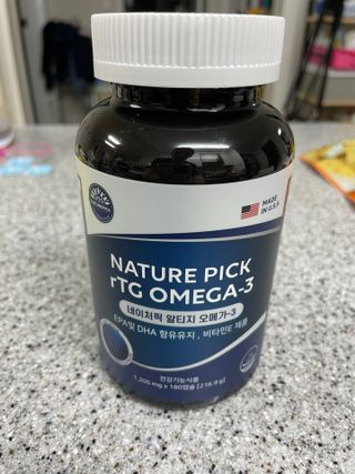 서울약사신협 네이처픽_알티지오메가3_1,205mg x 180캡슐 — 5점을 준 리뷰어가 2021년 9월 올린 사용 사진
