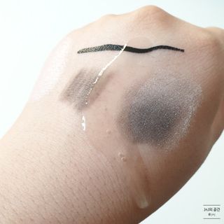 스킨큐어 산다화 순한 클렌징 동백 오일 200ml — 5점을 준 리뷰어가 2023년 4월 올린 사용 사진