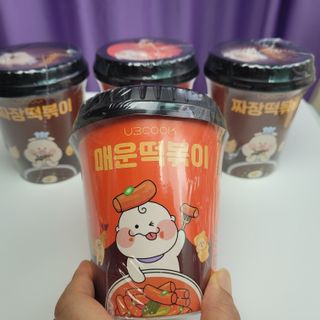 유비쿡 컵떡볶이 매운컵떡볶이2개/ 짜장컵떡볶이 2개  총 4개세트 — 5점을 준 리뷰어가 2021년 7월 올린 사용 사진