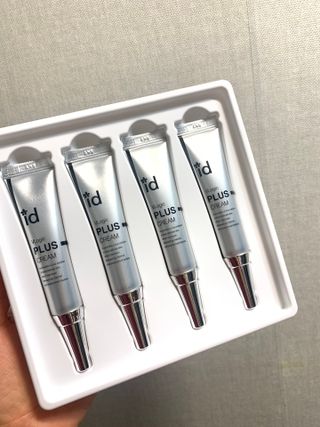 아이디플라코스메틱 아이디 브이로직 플러스 크림 15ml X 4EA — 5점을 준 리뷰어가 2022년 1월 올린 사용 사진