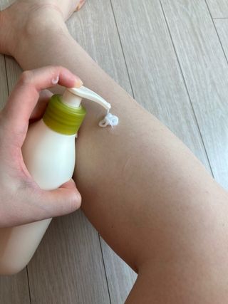 더마비 프레쉬 모이스처 바디 로션 — 5점을 준 리뷰어가 2021년 6월 올린 사용 사진