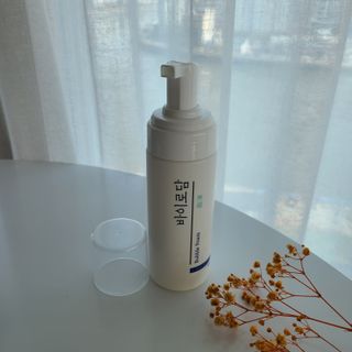 [바이로담] 저자극 약산성버블 폼 폼클렌징 150ml — 5점을 준 리뷰어가 2021년 3월 올린 사용 사진