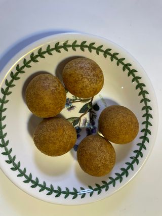 Dog&Ball 독앤볼 [Dog&Ball] 미니찹쌀볼도그 찹쌀치즈볼 — 3점을 준 리뷰어가 2021년 9월 올린 사용 사진