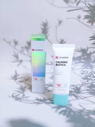 리더스코스메틱 리더스 카밍 바이오틱스 선 에센스 SPF 50+ PA++++ — 4점을 준 리뷰어가 2022년 8월 올린 사용 사진