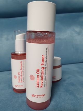 아이앤립 / EYENLIP 아이앤립 연어오일 리바이탈라이징 토너+앰플+크림 3종 세트 — 4점을 준 리뷰어가 2021년 4월 올린 사용 사진