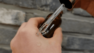 스킨큐어 산다화 비타민c 화이트닝 에센스 30ml — 5점을 준 리뷰어가 2023년 12월 올린 사용 사진