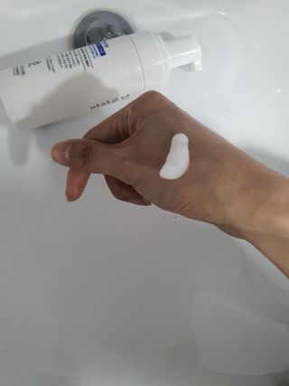 [바이로담] 저자극 약산성버블 폼 폼클렌징 150ml — 5점을 준 리뷰어가 2021년 3월 올린 사용 사진