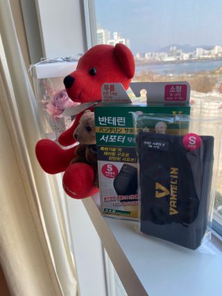 반테린서포터 무릎보호대 — 5점을 준 리뷰어가 2021년 3월 올린 사용 사진