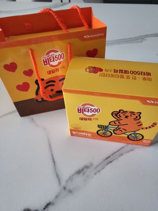 광동제약 [광동] 비타500데일리스틱 70포X2개 + 뚱랑이엽서 + 쇼핑백 증정 — 5점을 준 리뷰어가 2022년 10월 올린 사용 사진