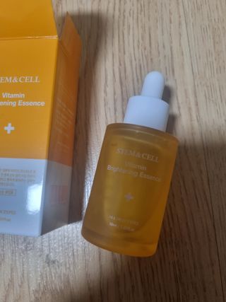 체르엠 스템앤셀 비타민 브라이트닝 에센스 30ml 1개 — 5점을 준 리뷰어가 2021년 12월 올린 사용 사진