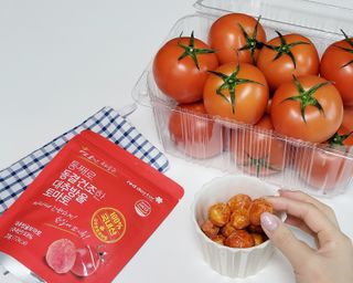 레드닥터 완숙토마토 + 통째로 동결건조한 대추방울토마토 — 5점을 준 리뷰어가 2022년 12월 올린 사용 사진