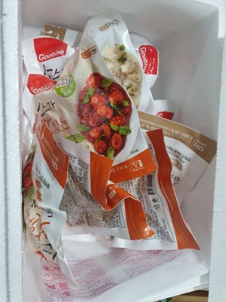 굽네몰 [굽네] 소스가 맛있는 닭가슴살 한입 볼 2종 8팩 — 5점을 준 리뷰어가 2021년 3월 올린 사용 사진