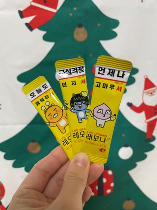맛있는 비타민 습관 레모나 카카오프렌즈 에디션 — 5점을 준 리뷰어가 2021년 12월 올린 사용 사진